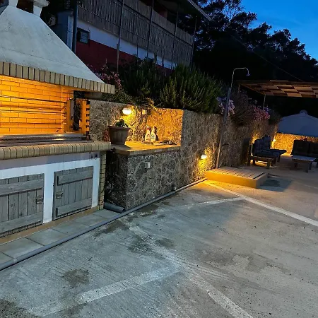 بيت للعطل Gialos House *