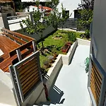 Semesterbostad Gialos House