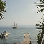 Casa de Férias Gialos House *