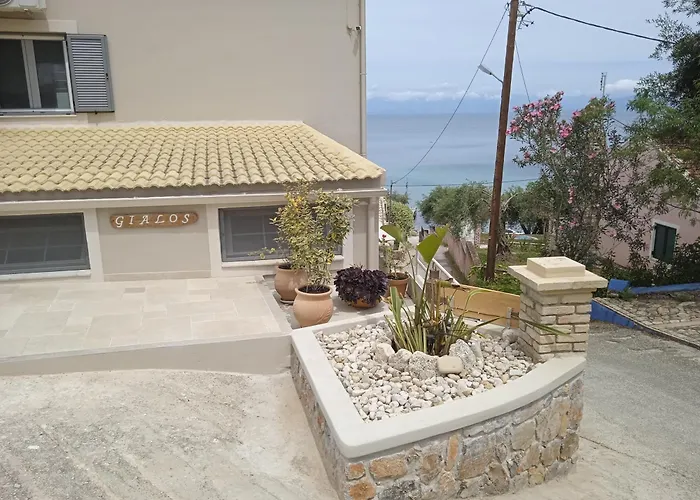 Feriehus Gialos House Agia Pelagia Chlomou